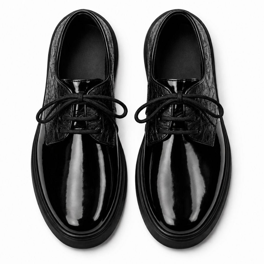 Mens Glossy  Patent Leather Lace Up Shoes with Metal Accent